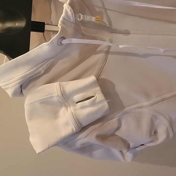Lululemon Hoodie Womans - Picture 4 of 9